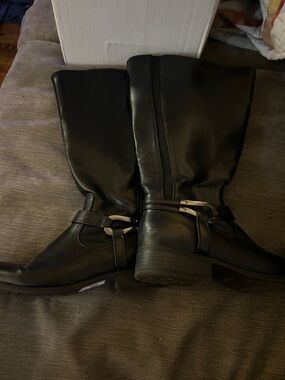 Black Women's Mid-Calf Riding Boots - Classic Buckle Detail Life Stride Size 9